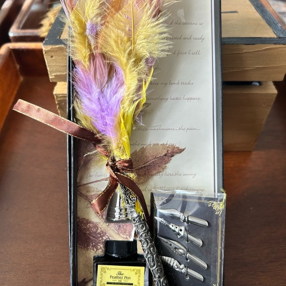 Elegant Feather Quill Pen Set with Ink- great gift- Christmas is coming- new - Picture 5 of 11